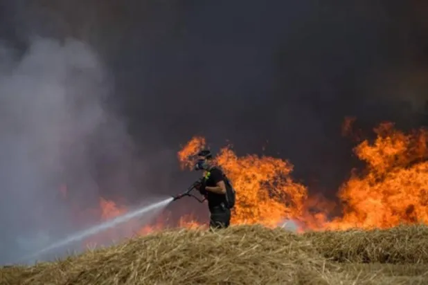 بالونات حارقة من قطاع غزة تشعل حرائق في إسرائيل