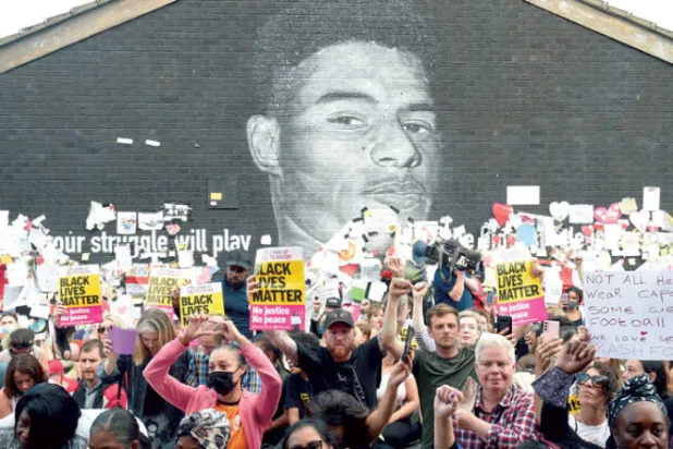 راشفورد: إعادة رسم صورتي على الجدارية جعلتني صامداً في أسوأ فترات حياتي