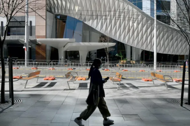 تمديد تدابير الإغلاق العام في سيدني شهراً إضافياً