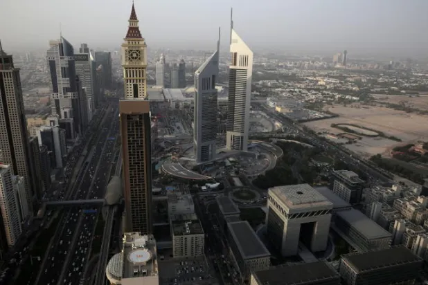 تخفيض وإلغاء رسوم وبدلات مالية في دبي