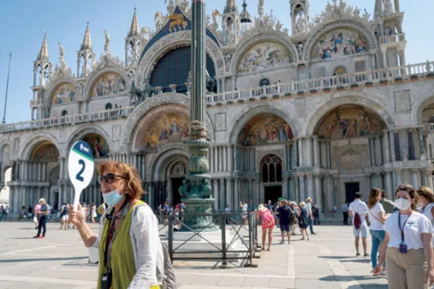 ساحة القديس مرقس أهم مقصد للسياح في فينيسيا