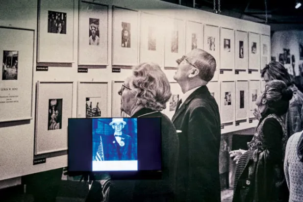 معرض المصورين ليلة الافتتاح عام 1971