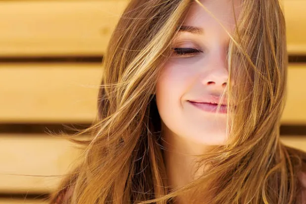 5  أسباب لزيادة تساقط شعر المرأة في الصيف