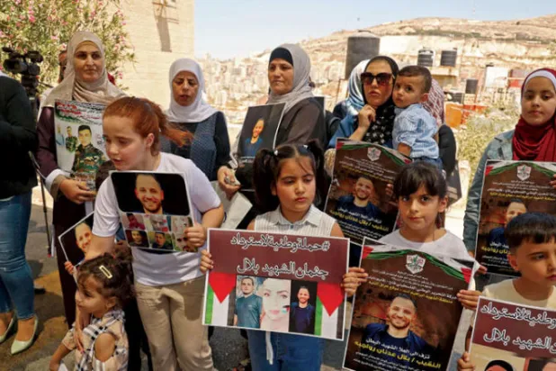 حكومة أشتية أمام تعديل وزاري