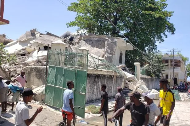 ارتفاع حصيلة ضحايا زلزال هايتي إلى 1941 قتيلاً