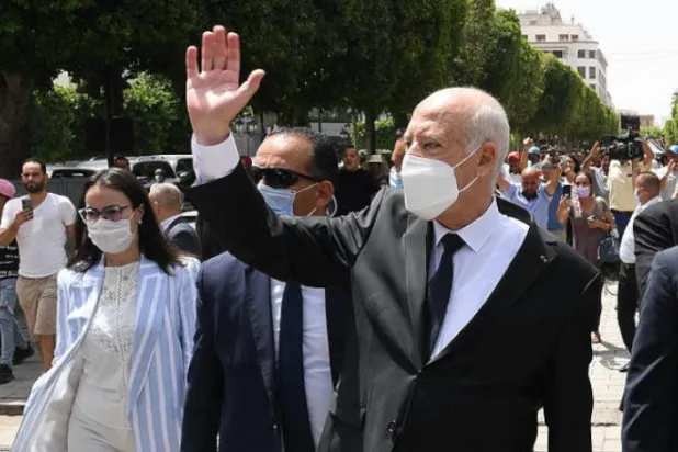 Tunus Cumhurbaşkanı’ndan bazı milletvekillerine seyahat yasağı kararı