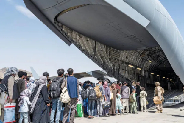 «مهلة الانسحاب» من كابل تخيّم على «قمة السبع»