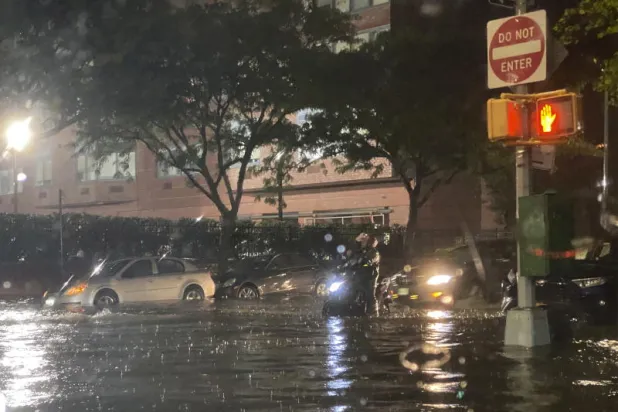 إعلان حالة الطوارئ في نيويورك بسبب العاصفة «آيدا»