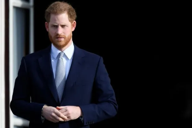 تقرير: الأمير هاري سيستهدف كاميلا زوجة أبيه في مذكراته
