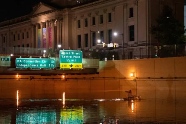 عشرات القتلى ودمار كبير على الساحل الشرقي الأميركي
