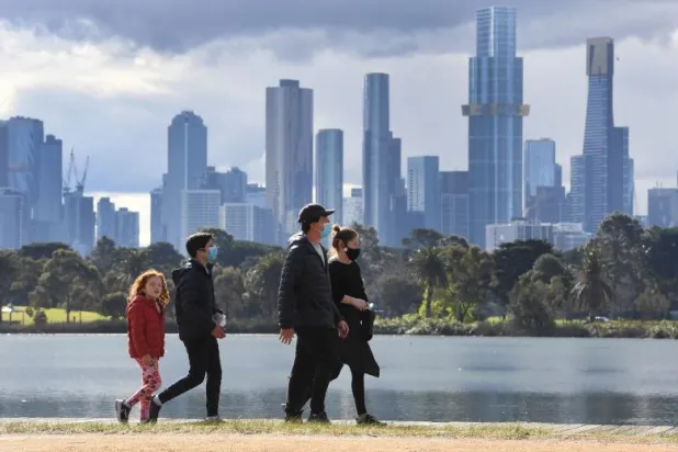 تستعد للأسوأ... أستراليا تسجل إصابات قياسية بـ«كورونا»