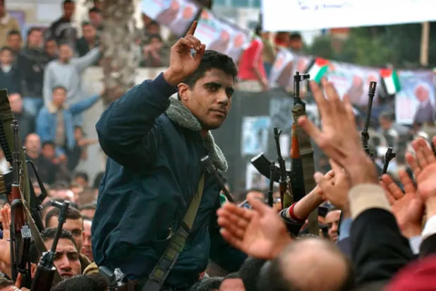 أهازيج وحلوى في الضفة بعد «الهروب غير المسبوق»