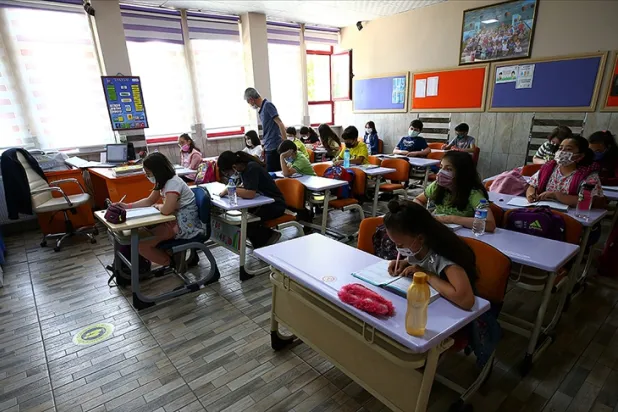 MEB, 15 bin öğretmen ataması için takvimi açıkladı