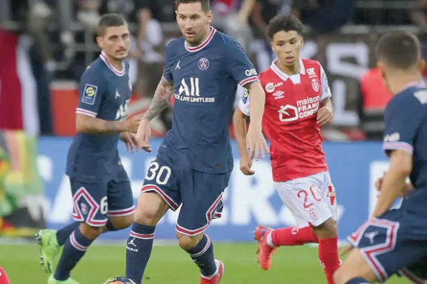 رحيل ميسي عن برشلونة كان يعد امراً من الصعب حدوثه (أ.ف.ب)