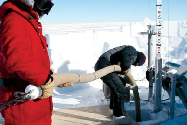 جليد القارة القطبية الجنوبية يكشف سراً بيئياً عمره 150 عاماً