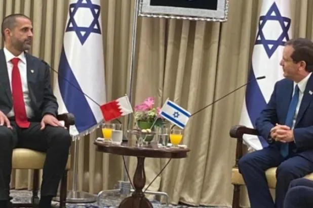 Bahreyn’in ilk İsrail Büyükelçisi güven mektubunu Cumhurbaşkanı Herzog’a sundu