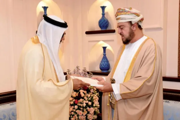 سلطان عُمان يتلقى رسالة من ملك البحرين