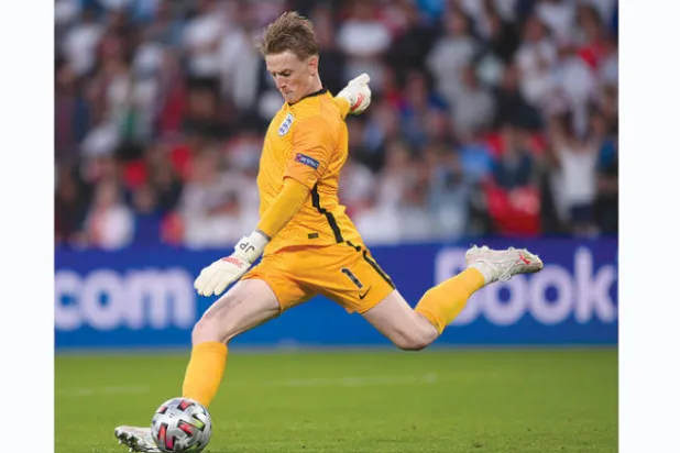 جوردان بيكفورد يسعى لتحويل «آلام اليورو» إلى مجد في كأس العالم