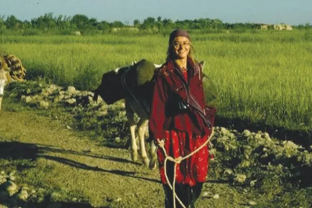 Yazarın, onun yardımıyla Afganistan'daki kadınlar hakkında veri toplamayı başardığı arkadaşı Donna Welker 