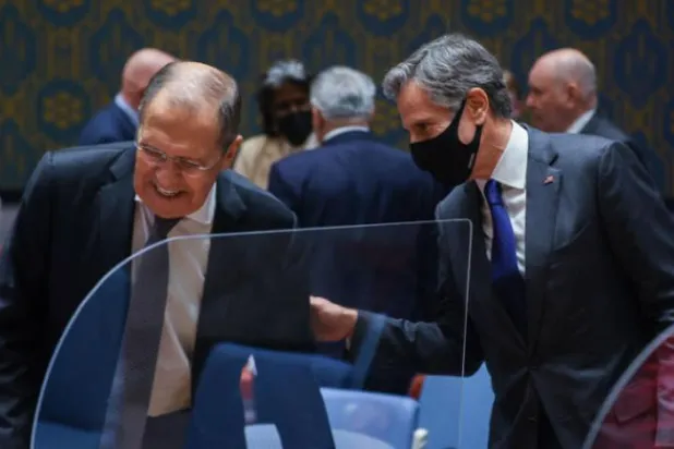 ایران کو ویانا کی طرف واپس لانے کے لیے شدید دباؤ 