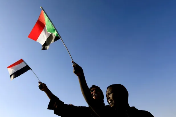 Sudan'da geçiş döneminde askeri ve sivil unsurlar arasında çatışmalar sürüyor
