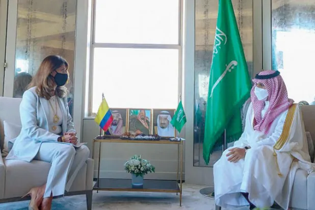 وزير الخارجية السعودي ونظيرته الكولومبية يبحثان في نيويورك القضايا المشتركة