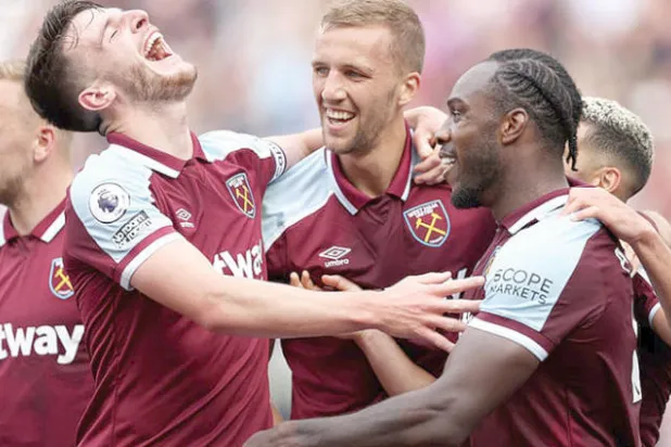 وستهام بدأ مشواره الأوروبي بقوة بالفوز على دينامو زغرب الكرواتي في عقر داره (غيتي)