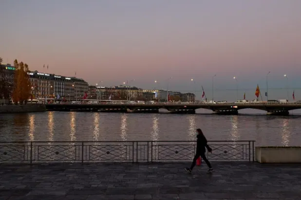 في سويسرا... أقنع صديقاً بتلقي لقاح «كورونا» واحصل على وجبة مجاناً