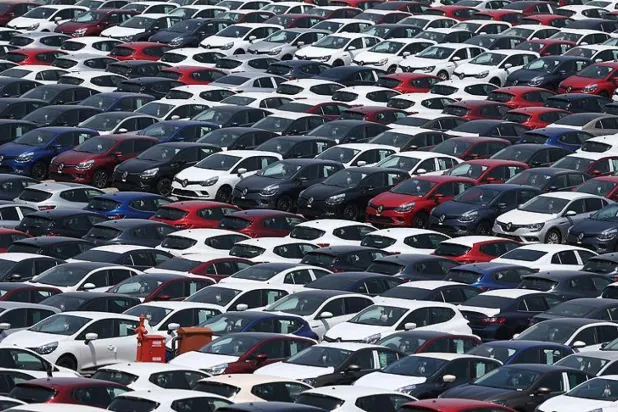 Son iki ayda düşen otomobil ve hafif ticari araç satışları eylülde de yüzde 36,9 düştü