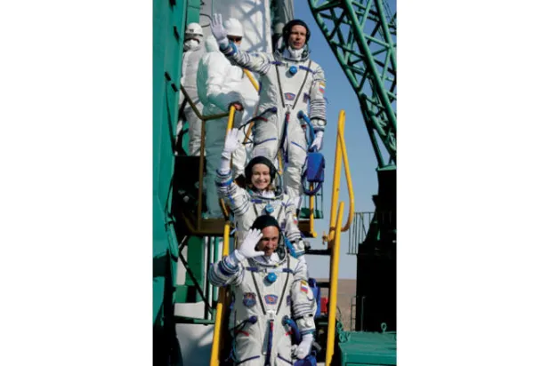 فريق روسي إلى الفضاء لتصوير أول فيلم في مدار الأرض