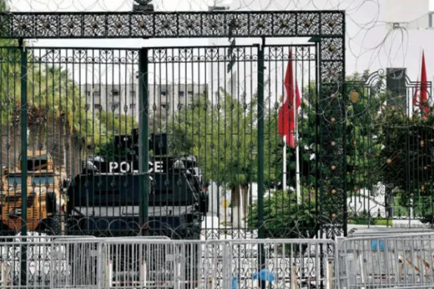 Tunisia's Ennahda Calls for Dissolving Parliament, Holding Early Elections