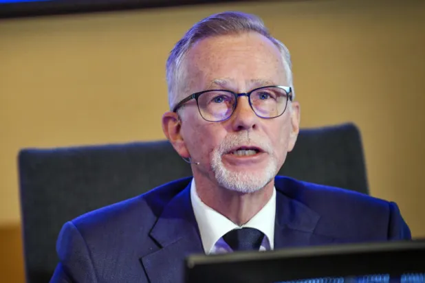 رئيس أكاديمية «نوبل» يستبعد تخصيص حصص للعرق أو الجنس في اختيار الفائزين