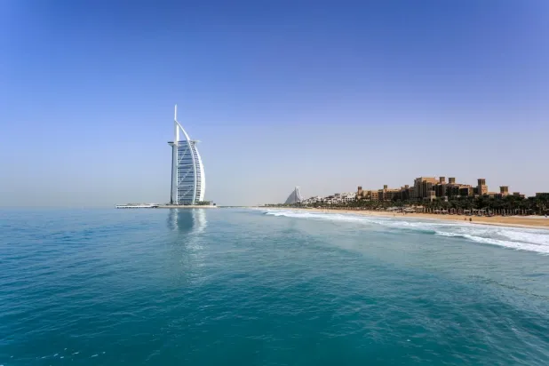 Dubai'deki Burc el-Arab, bin liralık turla gezilebilecek