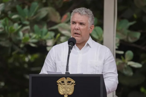 فنزويلا تتوعد الرئيس الكولومبي بملاحقته أمام «الجنائية الدولية»