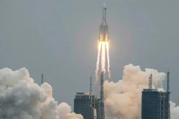 تقارير: الصين اختبرت صاروخاً فرط صوتي في المدار