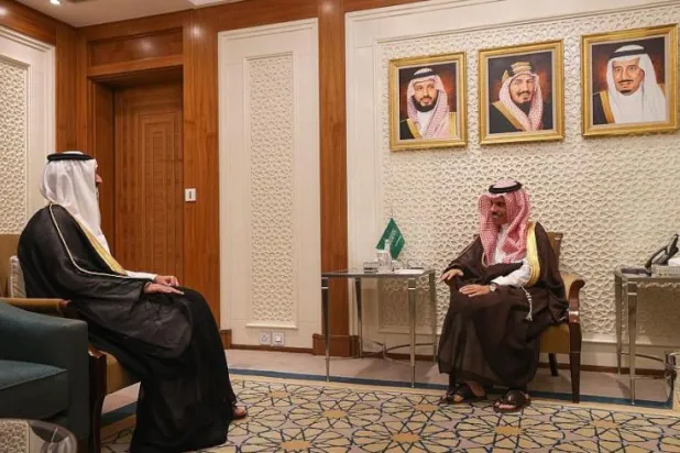 وزير الخارجية السعودي يناقش مع السفير القطري المسائل المشتركة