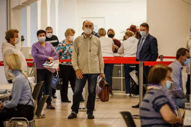 موسكو تعلن إغلاقاً جديداً فيما ترتفع إصابات «كورونا» في روسيا