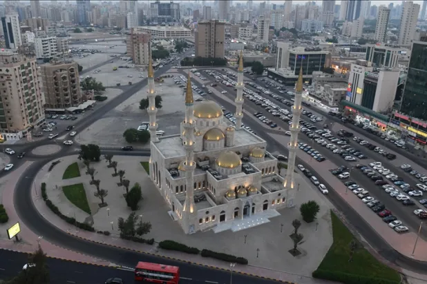 Kuveyt'te inşa edilen Altın Cami, Osmanlı mimarisinden esintiler taşıyor