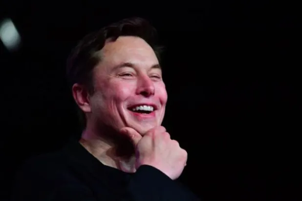 Tesla'nın piyasa değeri 1 trilyon doları aştı