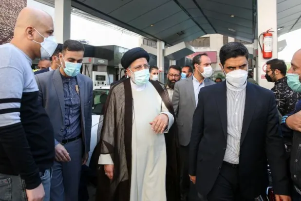 إيران تواجه صعوبة في استئناف توزيع الوقود بعد هجوم سيبراني (صور)