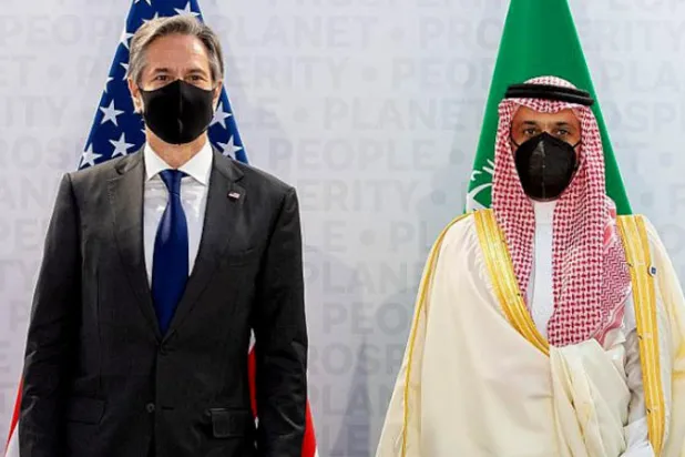 وزير الخارجية السعودي يناقش مع نظيره الأميركي جهود إرساء السلام