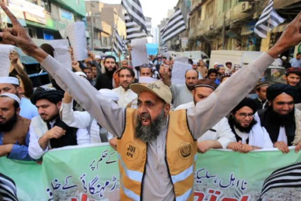 Pakistan’da TLP’nin 800 silahlı unsuru serbest bırakılıyor