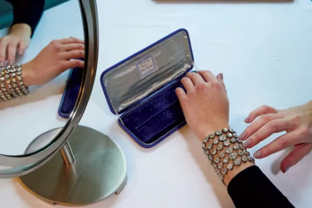 سواران رائعان لملكة فرنسا ماري في مزاد علني