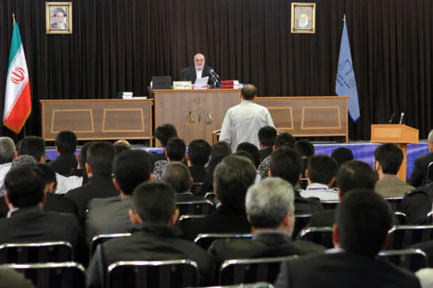 تثبيت حكم بإعدام رجل وامرأة في إيران لإدانتهما بالزنا