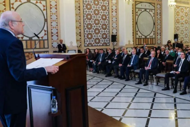 لبنان: سیاستدان میقاتی پر دباؤ بڑھا رہے ہیں