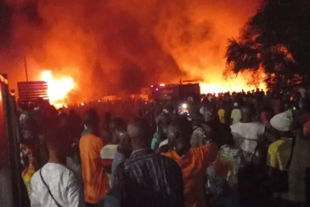 مقتل 91 جراء انفجار ناقلة وقود في سيراليون (فيديو)