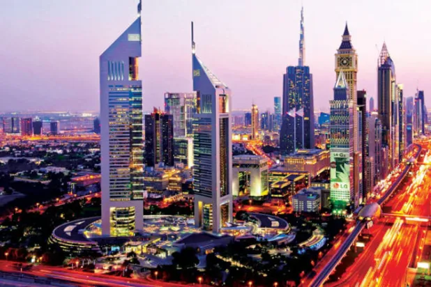 دبي تدمج قطاعي الاقتصاد والسياحة لرفع الكفاءة والتنافسية