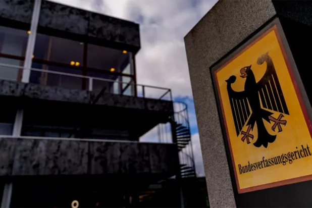 إحالة منفذ هجوم الطعن في قطار جنوبي ألمانيا إلى مصحة نفسية