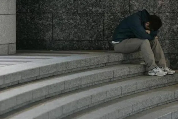 دراسة تؤكد: الفقر يزيد معدلات الاكتئاب