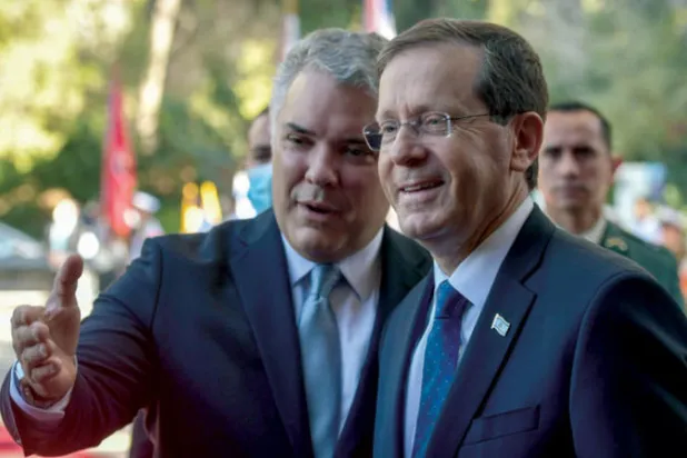 رئيس كولومبيا: إيران صديقتنا لكننا لا نوافق على تحويلها دولة نووية